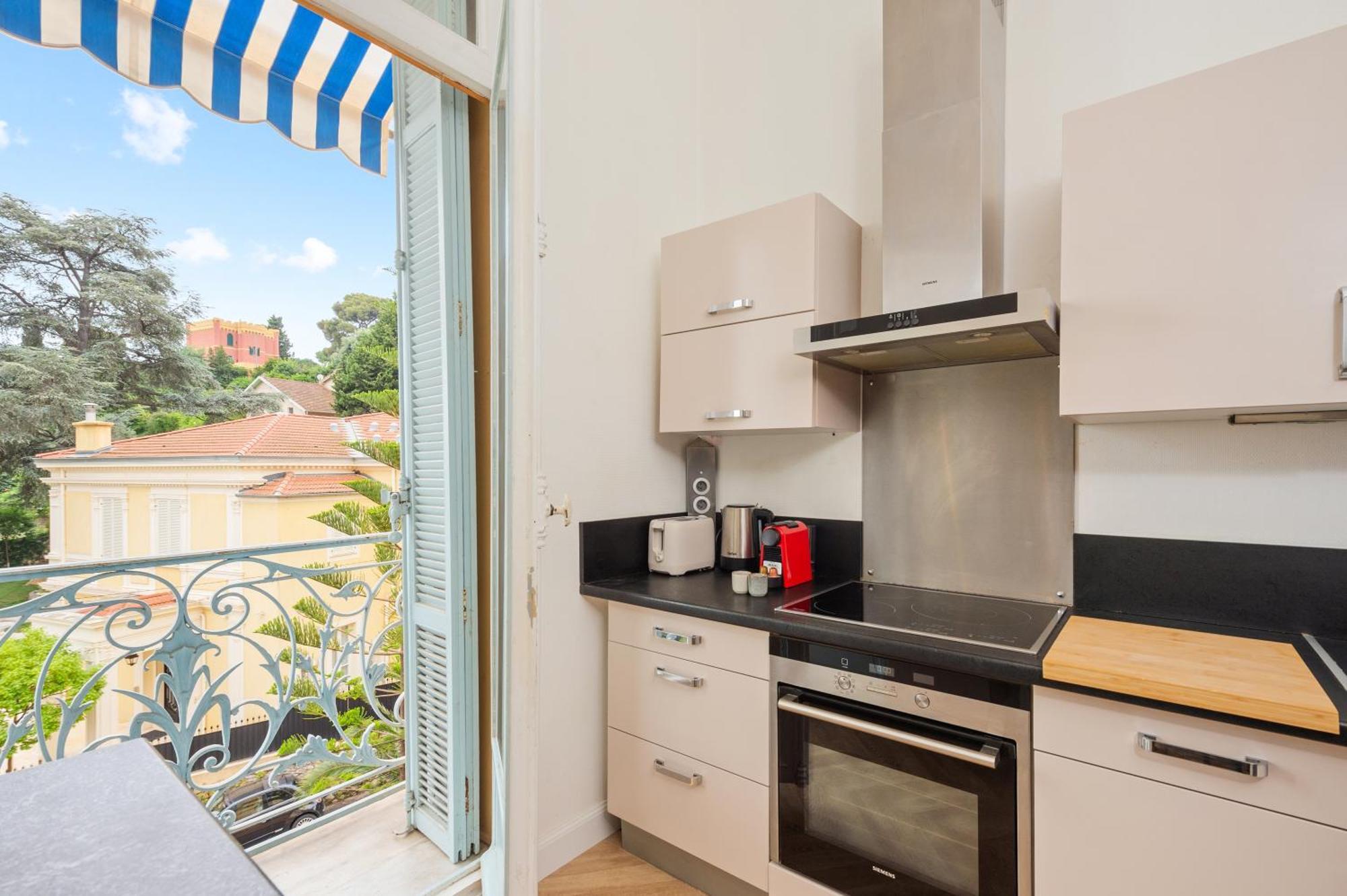 Mont Fleuri- Somptueux 2 Pieces - Parking - Menton Apartamento Exterior foto